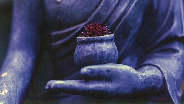 Wu Wei: Leicht und mühelos loslassen, Buddha Skulptur